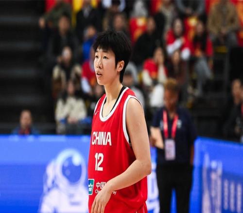 砍12+4+3！中國女籃25歲1米78冠軍后衛(wèi)崛起：扮演楊力維替身