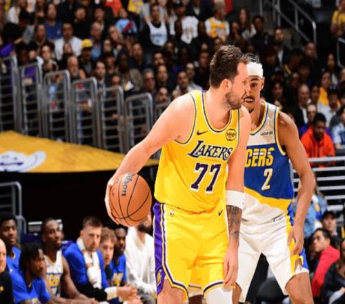 湖人大勝！詹姆斯傷缺，東契奇連創(chuàng)4大神跡，里夫斯19+5完成救贖