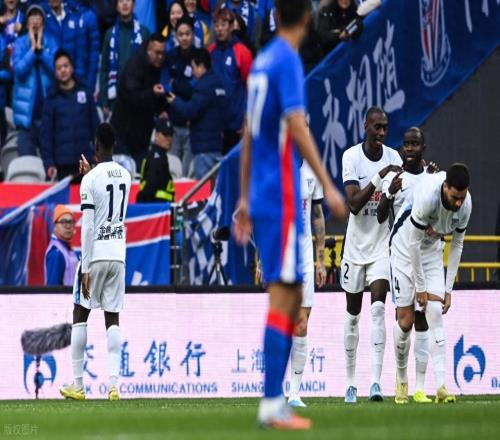 中超大連英博PK申花圖片分享，先來馬萊萊+阿奇姆彭+馮勁進球慶祝