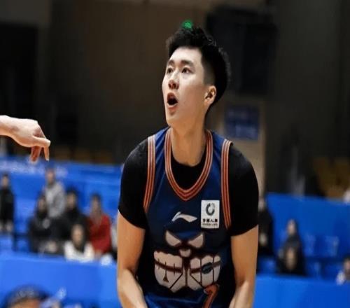 星銳隊9476大學(xué)生聯(lián)隊球員評價：2人滿分，7人及格，2人低迷