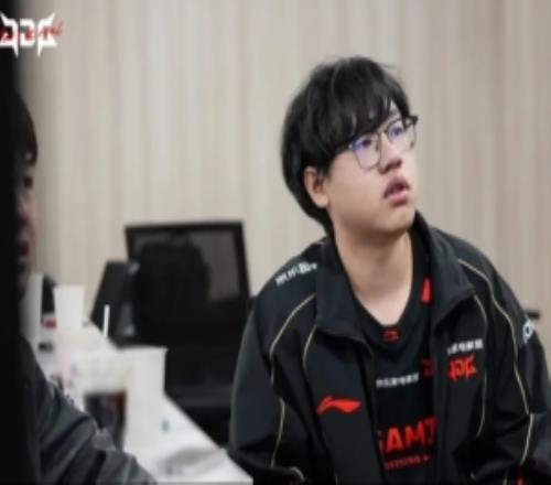 Xiaoxu更新社媒動態(tài)：明天決賽兄弟們加油！