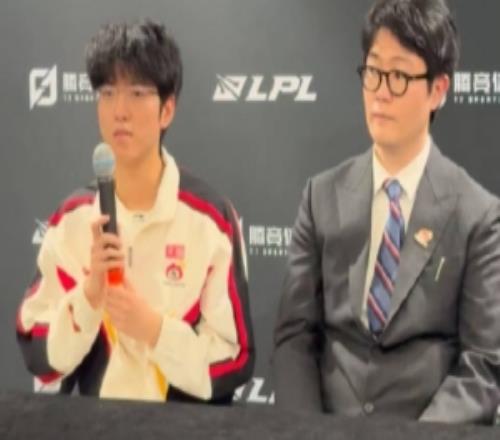 Zika：前兩把比賽內(nèi)容我可能忘了但最后一把有兩波龍團我猶豫了