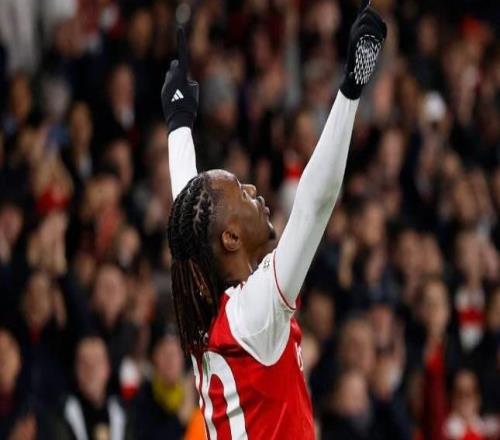 埃泽：希望我们能继续努力赢得比赛道曼非常特别也很有信心