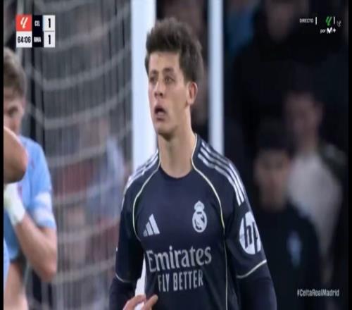 居萊爾因被換下而心生不滿皇馬內(nèi)亂嚴(yán)重影響了他的狀態(tài)_西甲直播