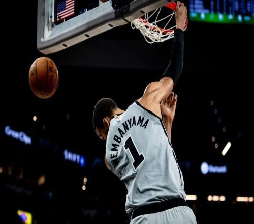 145120！文班29+8+4封蓋，杜蘭特23分，馬刺輕取火箭迎4連勝