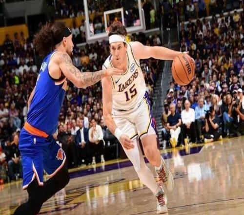 NBA詹姆斯缺席，東契奇和里夫斯接管比賽，預(yù)示他們才是湖人未來