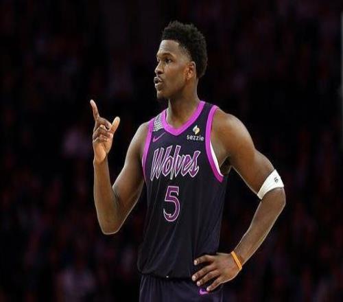 森林狼次节崩盘!爱德华兹:我知道我们出了什么问题但我不想说