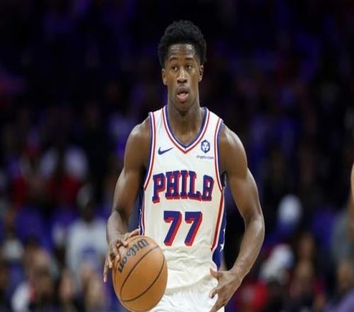 騎士vs76人前瞻：哈登劍指里程碑，76人三核缺陣難逃被橫掃