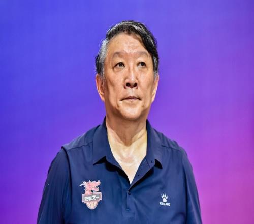 光漂亮沒用??！3戰(zhàn)三分12中2+0罰球7失誤，宮導(dǎo)看錯(cuò)人了趕緊換掉