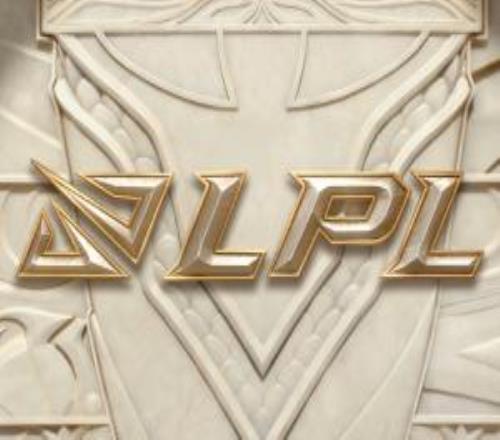 豆瓣爆料：某LPL中單在韓國深夜私會女性友人，還用中文說要與女友分手