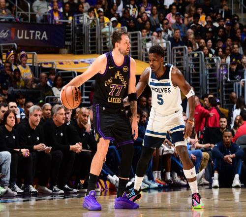 勝森林狼取3連勝！湖人2大改變收獲奇效，這么打詹姆斯第5冠有戲
