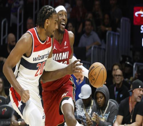 文班亞馬39+11無(wú)緣今日最佳球員！因?yàn)榘⒌掳图s83+9+3創(chuàng)16項(xiàng)紀(jì)錄