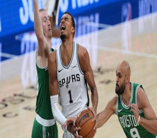 8三分轟39+11，文班平生涯紀錄！3點助馬刺17戰(zhàn)16勝連斬爭冠大熱