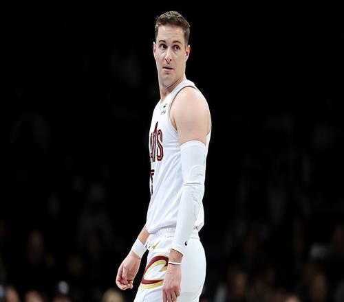 神起來像神鬼起來像鬼！騎士超級(jí)投手面對(duì)76人竟沒有命中1記三分