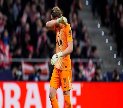 足壇罕見(jiàn)羞辱！熱刺門將首發(fā)17分鐘被換下，03崩盤心態(tài)崩了