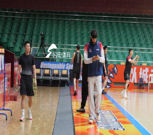 山東高速男籃主場(chǎng)迎戰(zhàn)江蘇，邱彪賽前透露瓊斯傷情