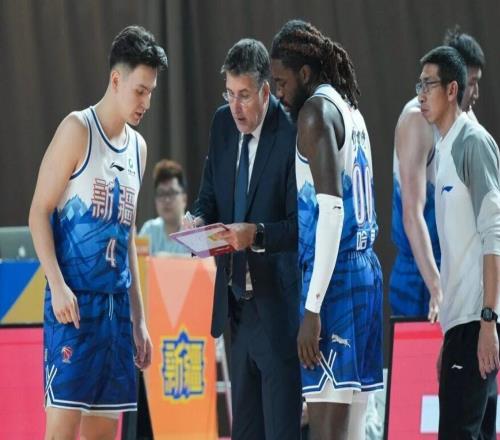 新疆男籃官宣！后場大將韌帶撕裂賽季報銷，場均17+7新外援加盟！