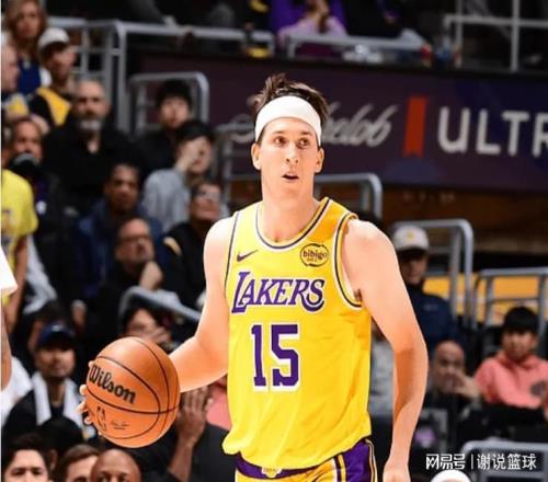 湖人卡位戰(zhàn)取勝四喜臨門，24+6后衛(wèi)驅(qū)除心魔，橫掃老冤家靠一秘訣