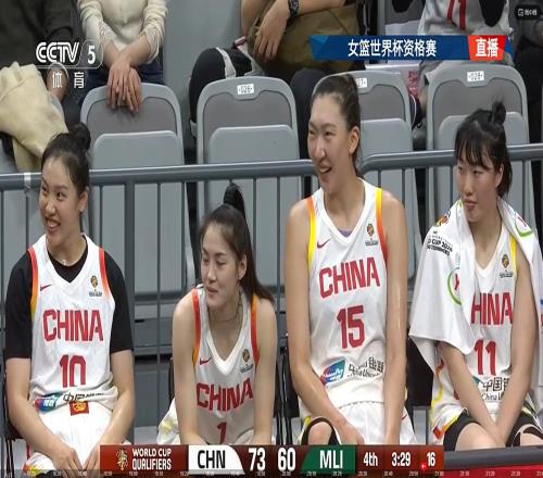 女籃換血換出笑話4新人9中1得3分，又選來(lái)幾個(gè)和李緣差不多的人