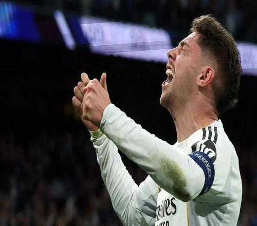 歐冠綜述：巴爾韋德戴帽皇馬3比0曼城巴黎5比2切爾西！博德閃耀3比0占先機