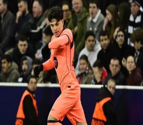 世體談埃斯帕特巴薩一線隊首秀：沉著冷靜，表現(xiàn)有足夠說服力