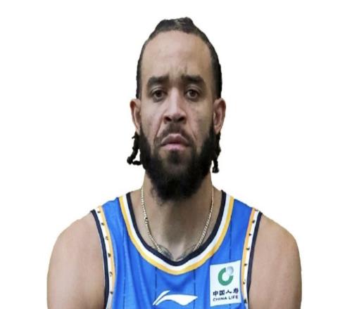 許利民：明顯感覺(jué)麥基首秀中有些不適應(yīng)，希望他成為隊(duì)內(nèi)領(lǐng)袖