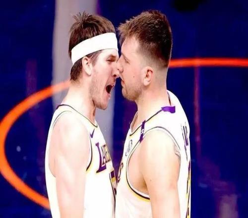 什么湖人要給落選秀2.4億合同！！