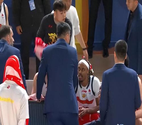 全明星MVP0分，三分賽冠軍投不進(jìn)三分球，杜鋒一手好牌打得稀碎