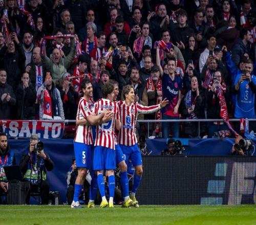 團(tuán)戰(zhàn)領(lǐng)先！熱刺自毀長城翻盤難，巴薩逃過一劫留生機(jī)，西甲壓英超