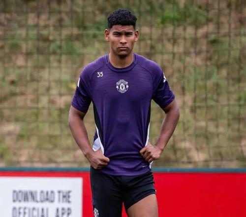 曼聯(lián)700萬新援被遺忘，欲取代馬拉西亞！不住別墅只為遙望夢劇場