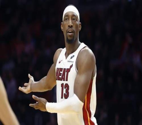 道德綁架阿德巴約83分未得到認(rèn)可名記：多位科比前同事不滿