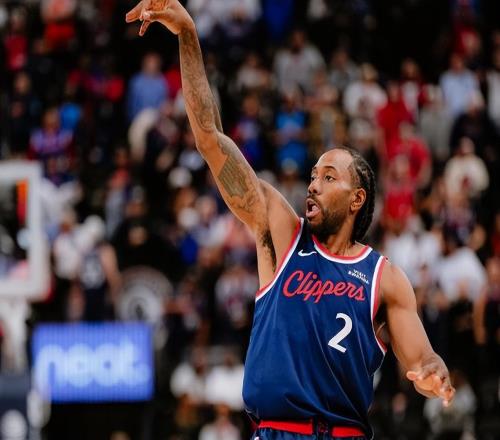 倫納德45分！快船153128屠狼！誕生5個(gè)現(xiàn)實(shí)：2換1、2換5交易穩(wěn)賺