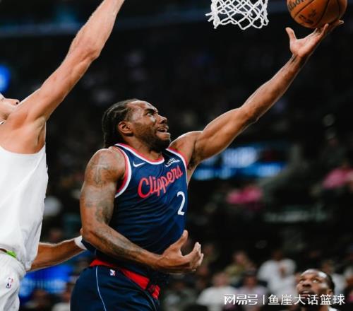 快船大勝！小卡45+5創(chuàng)兩紀(jì)錄，華子36+5加蘭爆發(fā)，巴圖姆超越科比