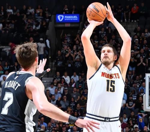 31分20板12助！技犯+挑戰(zhàn)失敗引領20分大逆轉！約基奇太神奇了