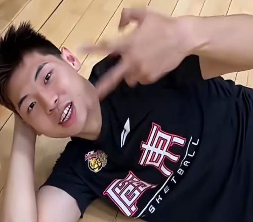 廣東VS深圳兇多吉少！崔永熙上演首秀，杜鋒要棄用兩名混子球員