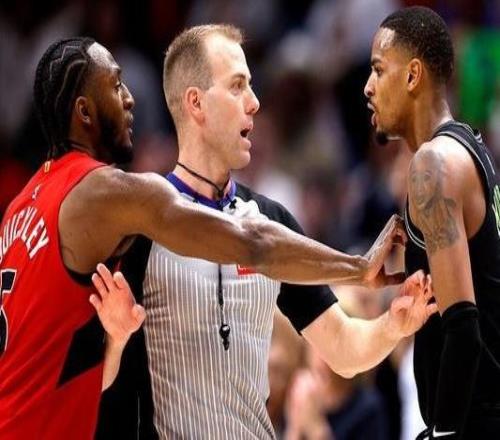 拉賈科維奇：不會(huì)過度解讀兩隊(duì)沖突球員們都很有好勝心