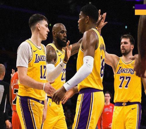 勝公牛豪取4連勝！湖人1日內(nèi)3喜臨門，詹姆斯的2大改變太了不起