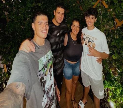 NBA唯一巴西人，增重20KG頂內(nèi)線