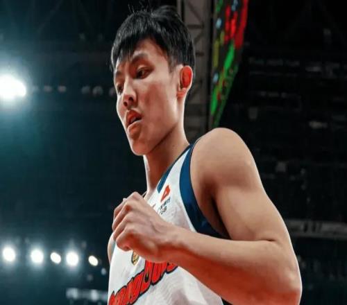 廣東末節(jié)弊端明顯！僅靠薩姆納薩林杰強解，杜鋒急需激活徐杰！