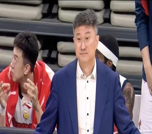 廣東10197險(xiǎn)勝深圳，沒(méi)想到賽后杜鋒教練會(huì)這樣說(shuō)，贏得真不容易