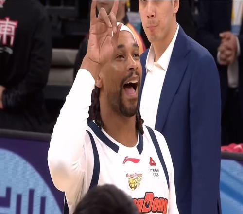 終于來(lái)了！廣東隊(duì)官宣崔永熙首秀打遼寧，杜鋒被逼放棄國(guó)青得分王