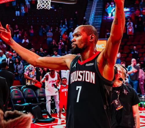 隨著火箭絕殺，快船4連勝，西部最新排名出爐！森林狼排第6