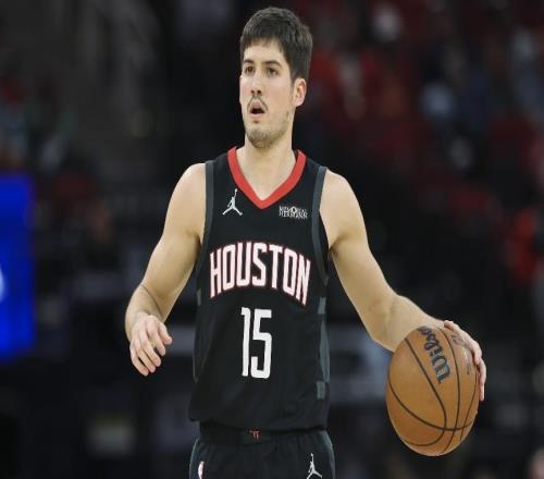 火箭107105險(xiǎn)勝鵜鶘球員評(píng)價(jià)：2人優(yōu)秀，4人及格，3人低迷