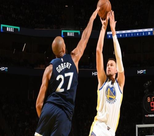 勇士一戰(zhàn)傷三人吞4連?。o庫16戰(zhàn)11負前景黯淡萌神場下雙眼空洞