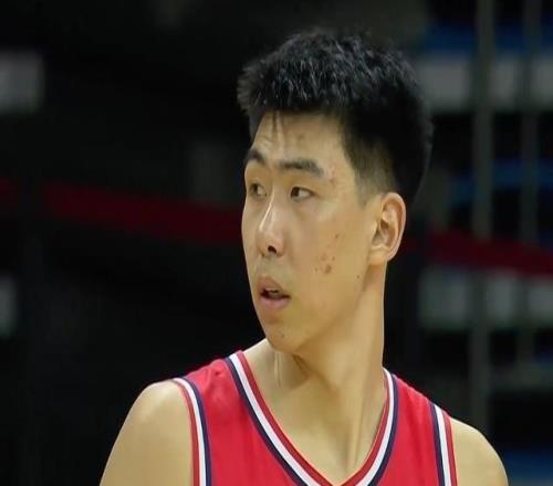 徐昕：扣麥基一球沒什么想法，人家沒轉過來真正防守我