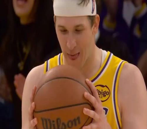 盧卡絕殺掘金：湖人有季后賽氛圍了