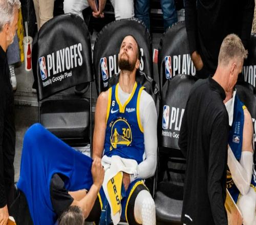 判若两队!缺阵16场,球队5胜11负+4连败,队危,库里速回啊