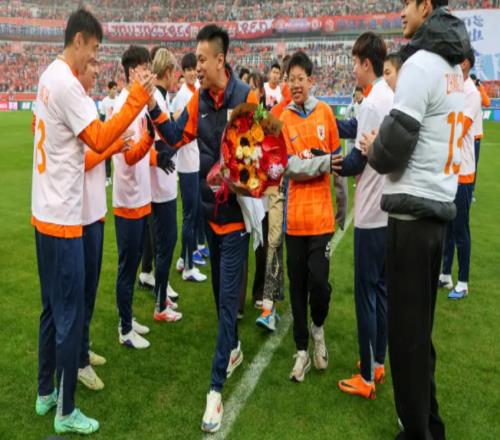 張弛退役引淚奔！山東泰山21勝國安奪兩連勝，積分清零劍指玉昆