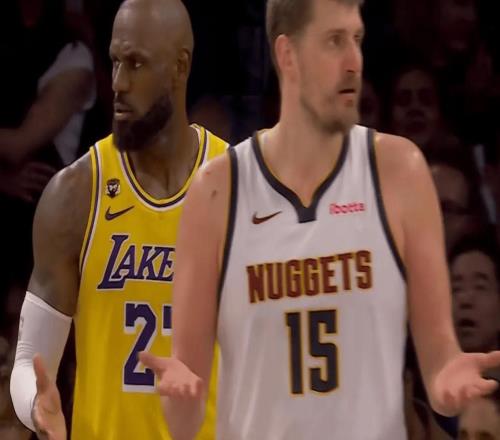 四手連“攤”，詹姆斯與約基奇均對(duì)裁判不滿(mǎn)同時(shí)攤手抗議