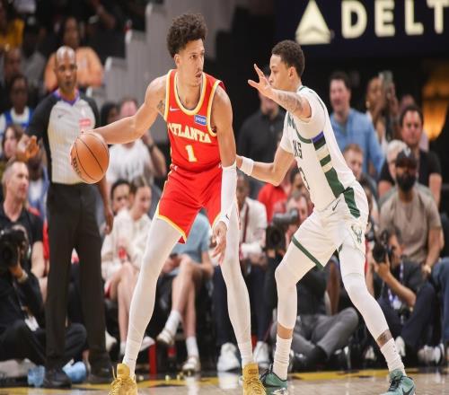 小卡隊(duì)史第1紀(jì)錄，文班32+12，均無緣日最佳！東契奇30+三雙+絕殺